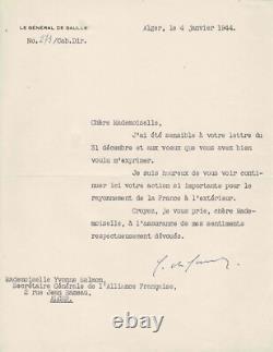 Charles de GAULLE Lettre signée. Les forces françaises à Alger en 1944