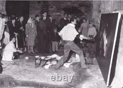 MATHIEU (Georges). 20 lettres et cartes autographes signées, 8 livres dédicacés